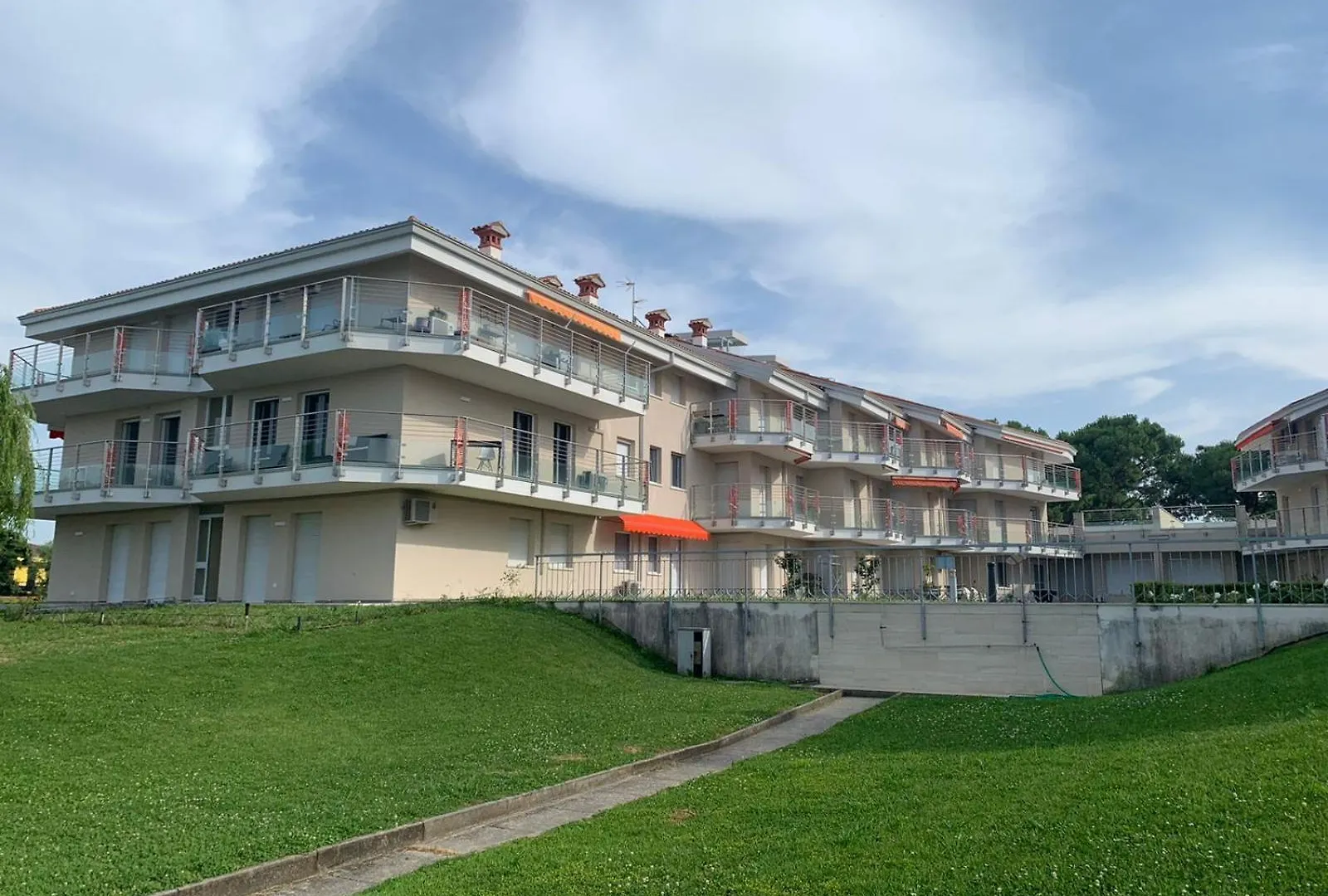 Seeblickwohnung Sirmione - Fronte Lago Mit Privatsteg アパート